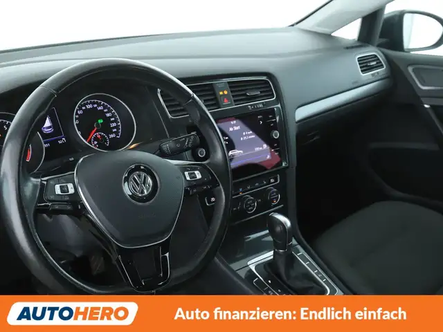 Volkswagen Golf view 11