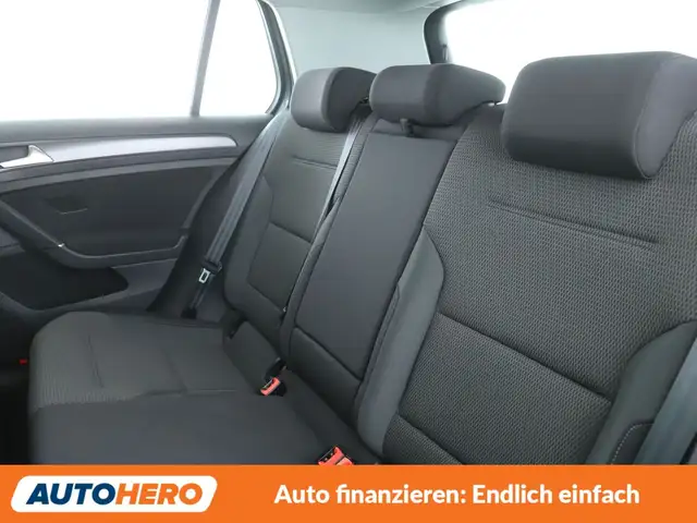 Volkswagen Golf view 14