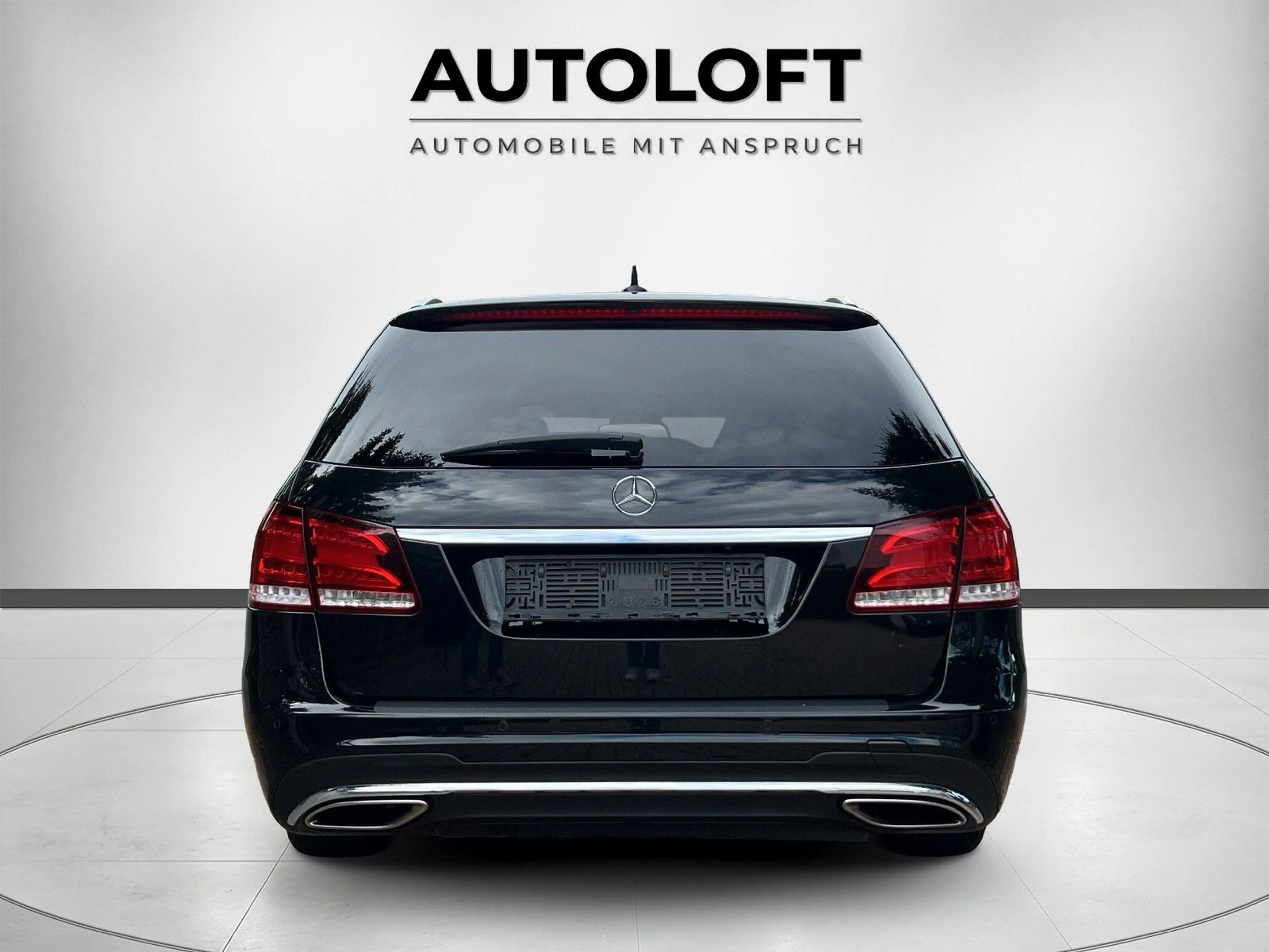 Mercedes-Benz E 400 T-Modell ALCANTARA/AHK/AMG-PAKET/TTW/H&K — photo 5