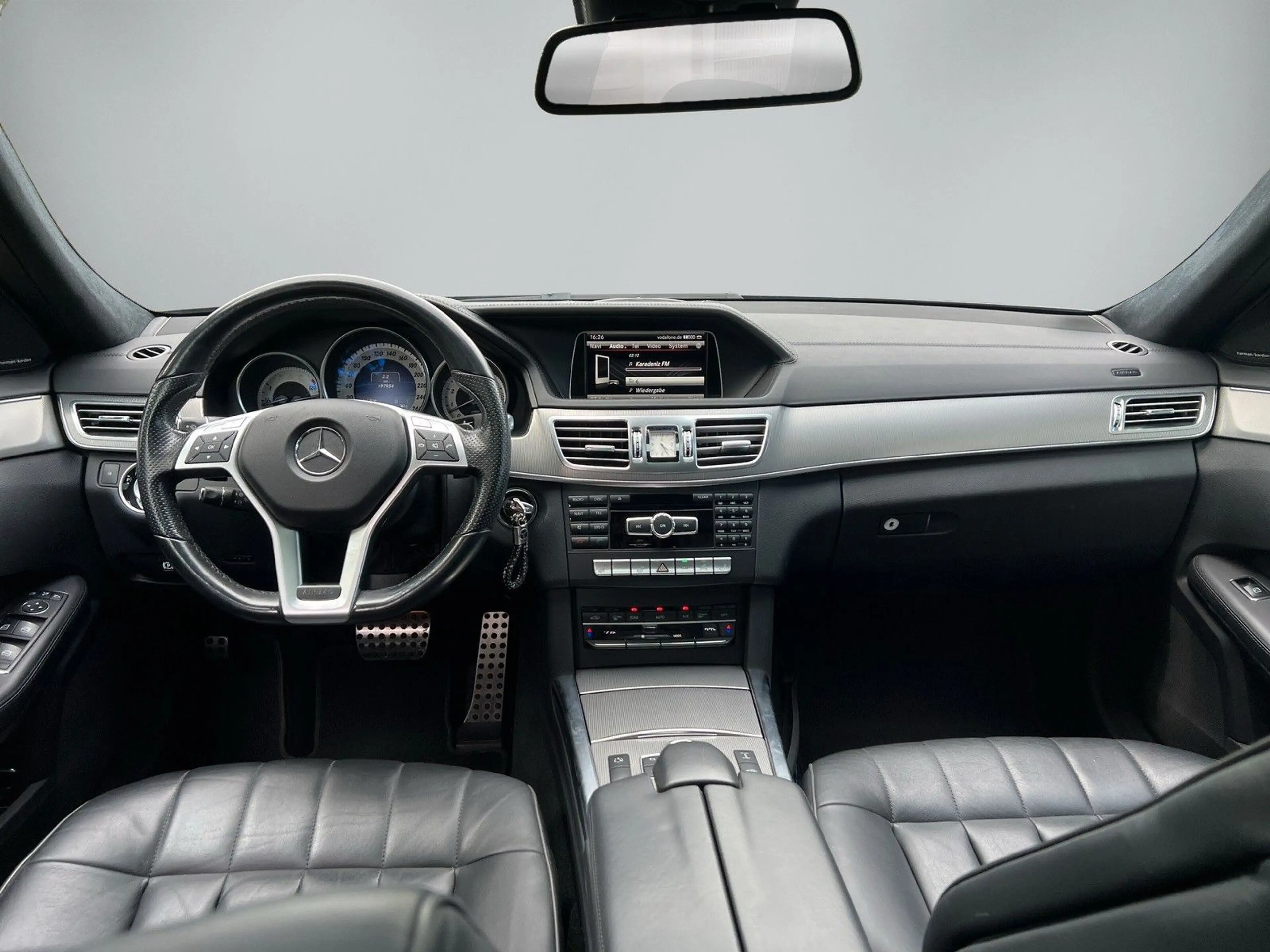 Mercedes-Benz E 400 T-Modell ALCANTARA/AHK/AMG-PAKET/TTW/H&K — photo 10