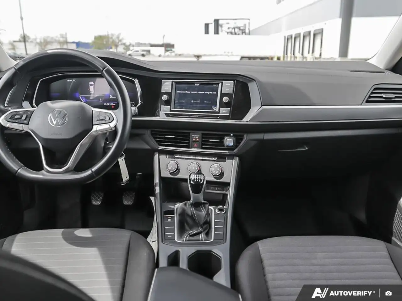 Volkswagen Jetta снимка Volkswagen Jetta