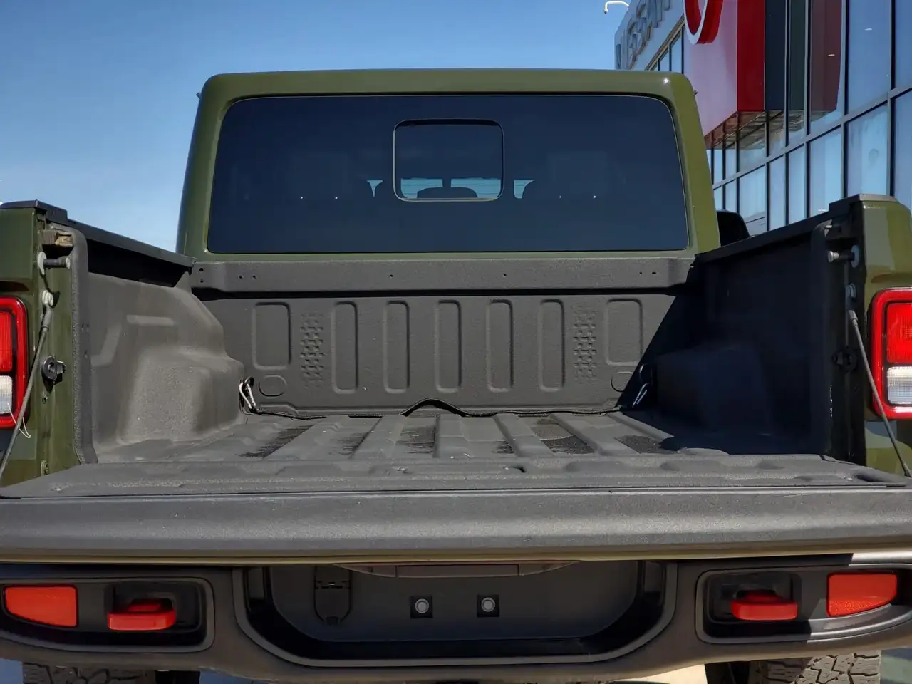 Jeep Gladiator photo Jeep Gladiator