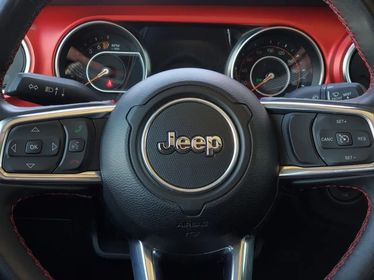 Jeep Gladiator photo Jeep Gladiator