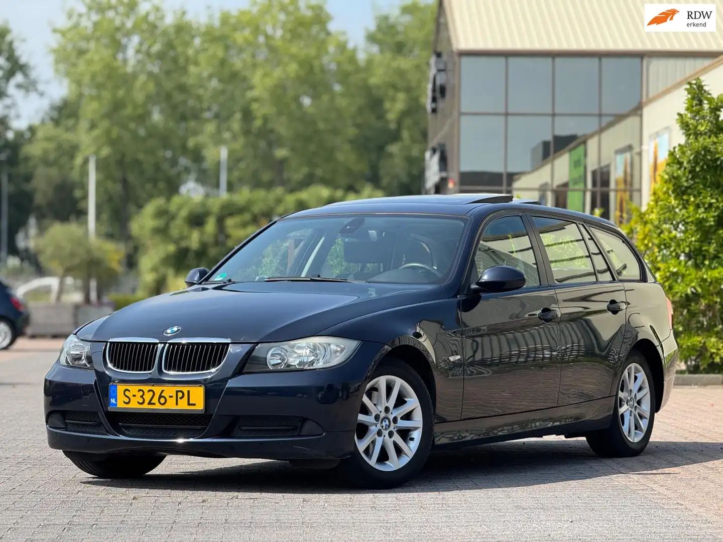 BMW 318 3-serie Touring 318i High Executive | Panoramadak Blau - 1