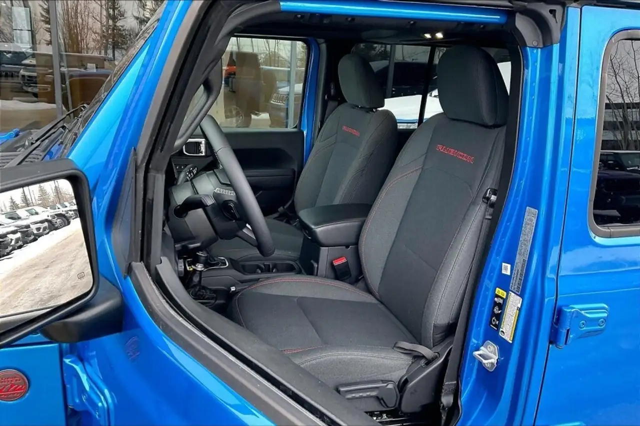Jeep Wrangler снимка Jeep Wrangler
