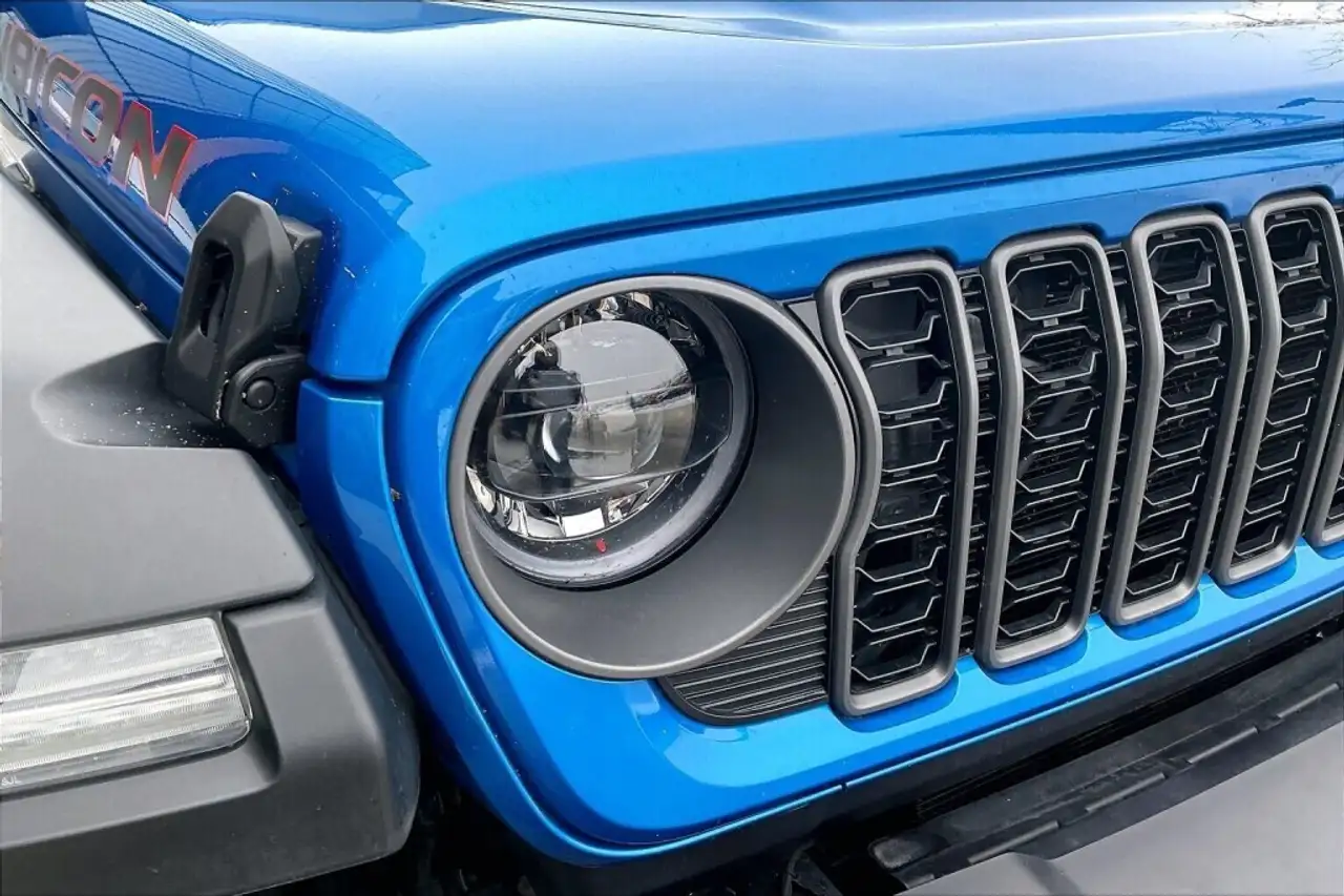 Jeep Wrangler снимка Jeep Wrangler