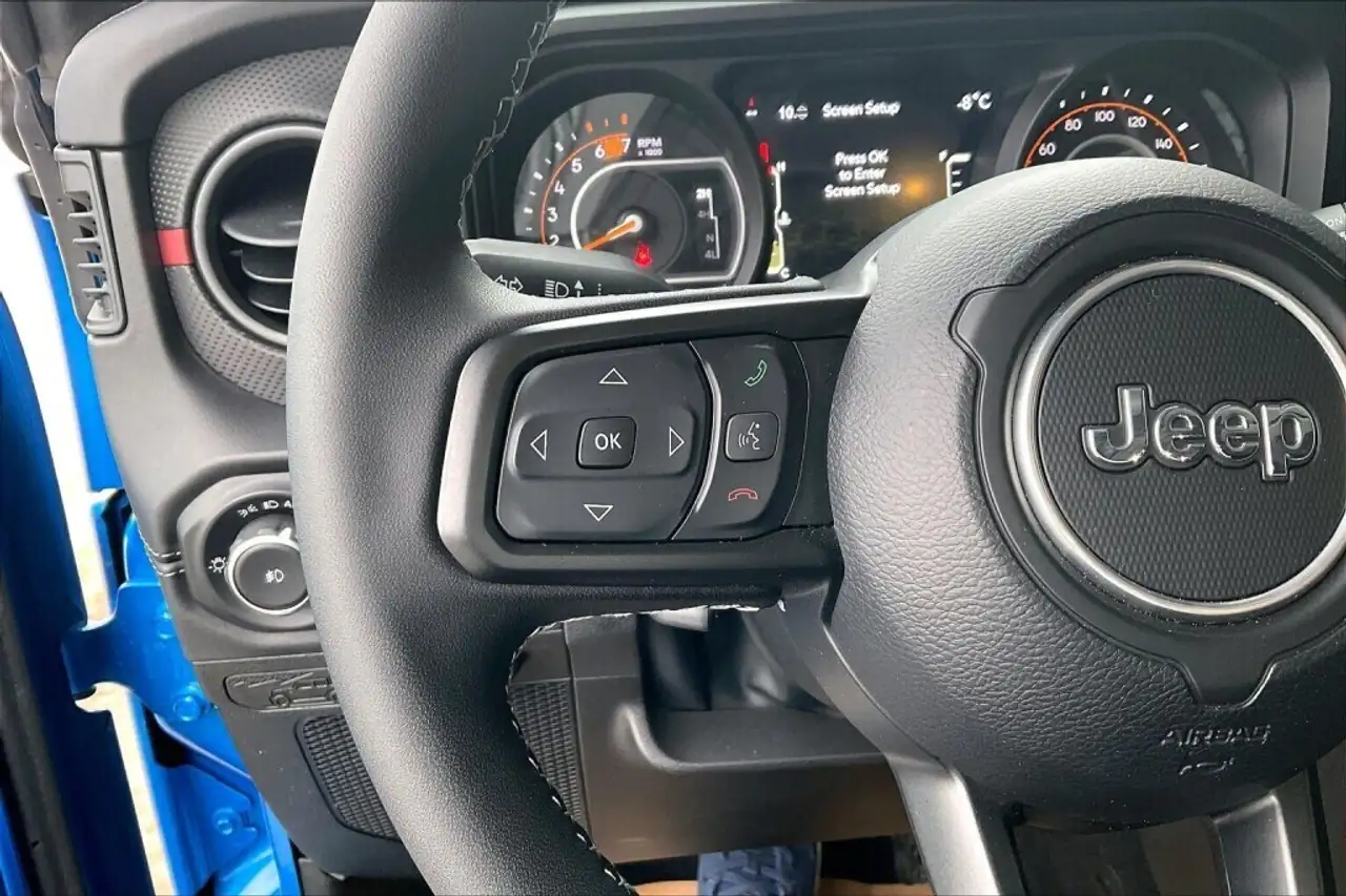 Jeep Wrangler снимка Jeep Wrangler