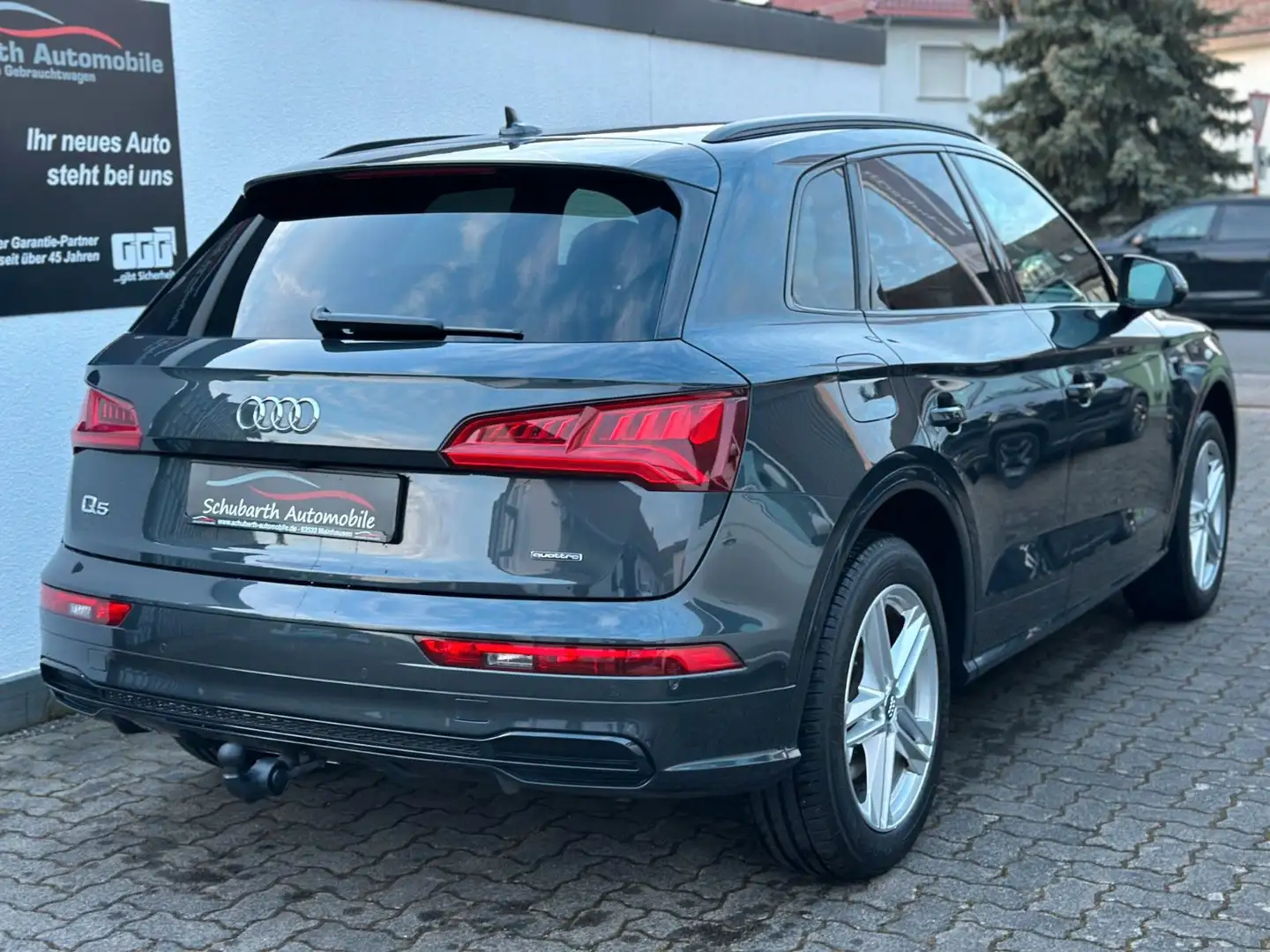 Audi Q5 50 TFSI e quattro sport 2xSline LED AHK Navi Shzg Grau - 2