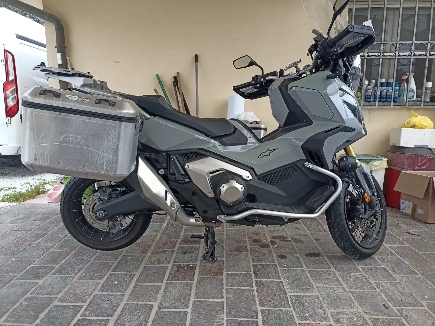 Honda X-ADV Argento - 1