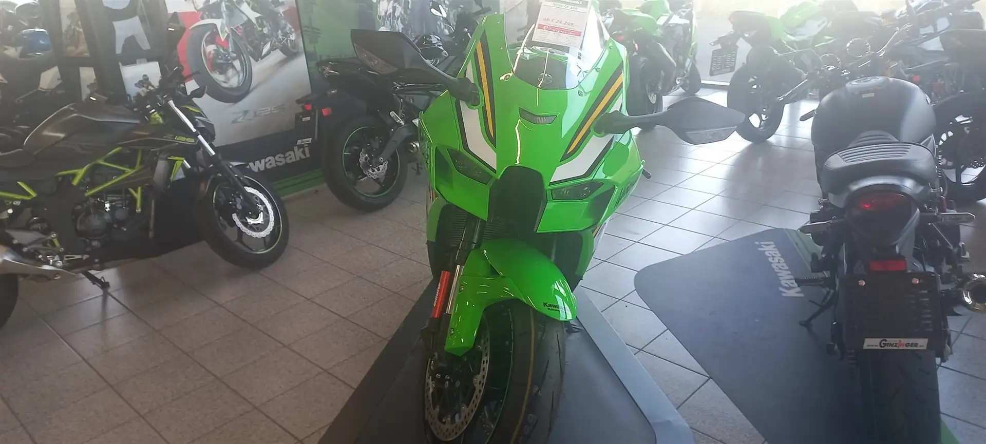 Kawasaki Ninja ZX-10R - 2