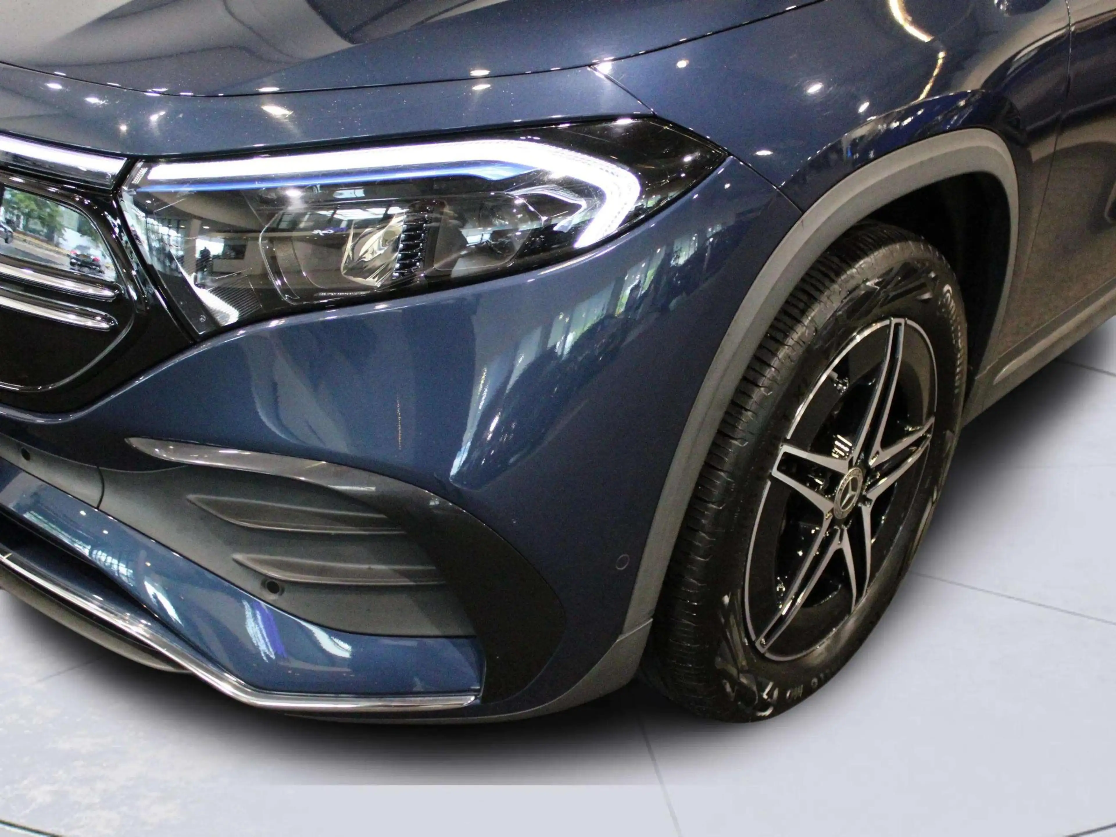 Mercedes-Benz EQA 250 67 kWh | Panorama dak | Trekhaak — photo 5