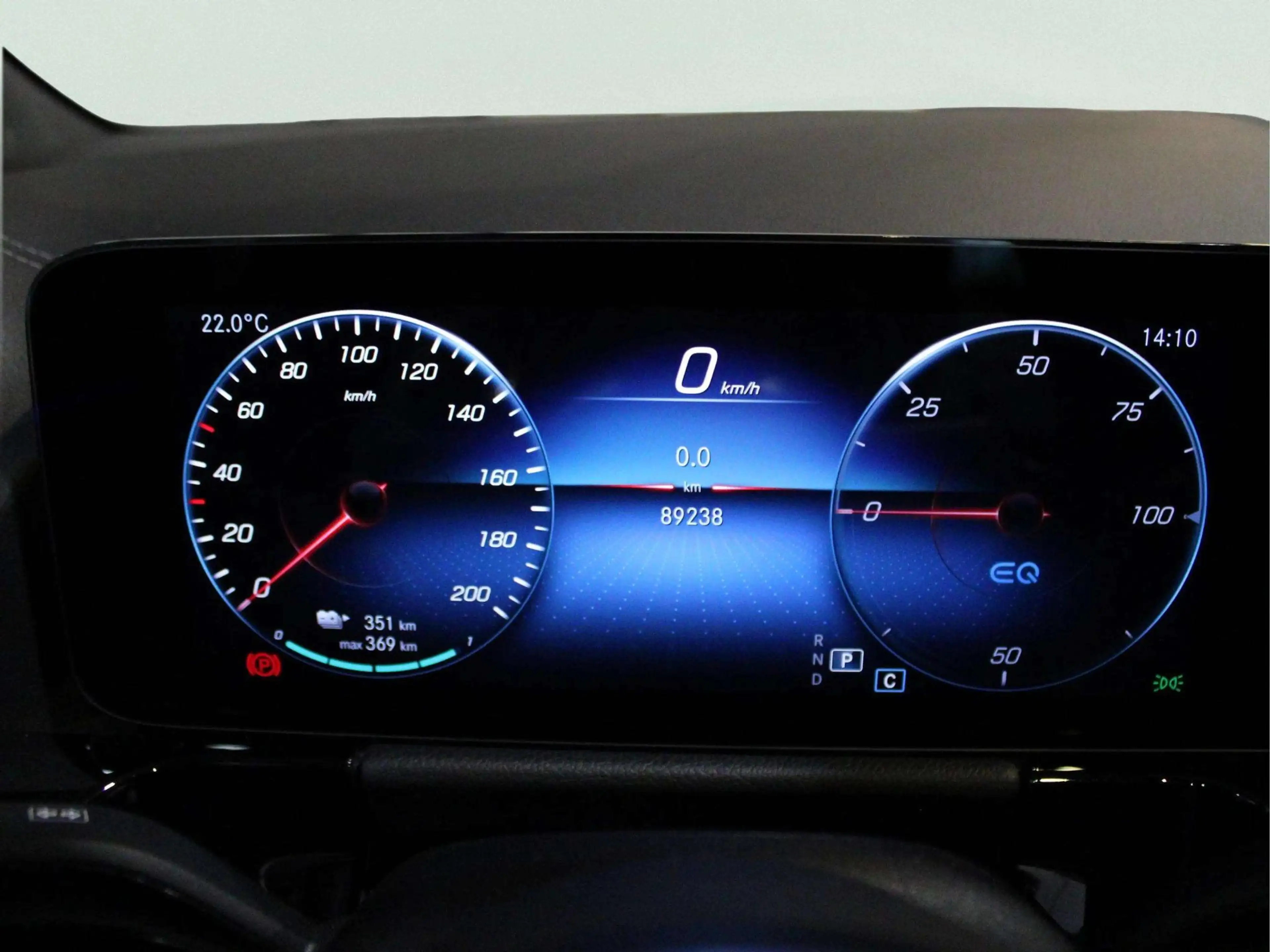 Mercedes-Benz EQA 250 67 kWh | Panorama dak | Trekhaak — photo 12