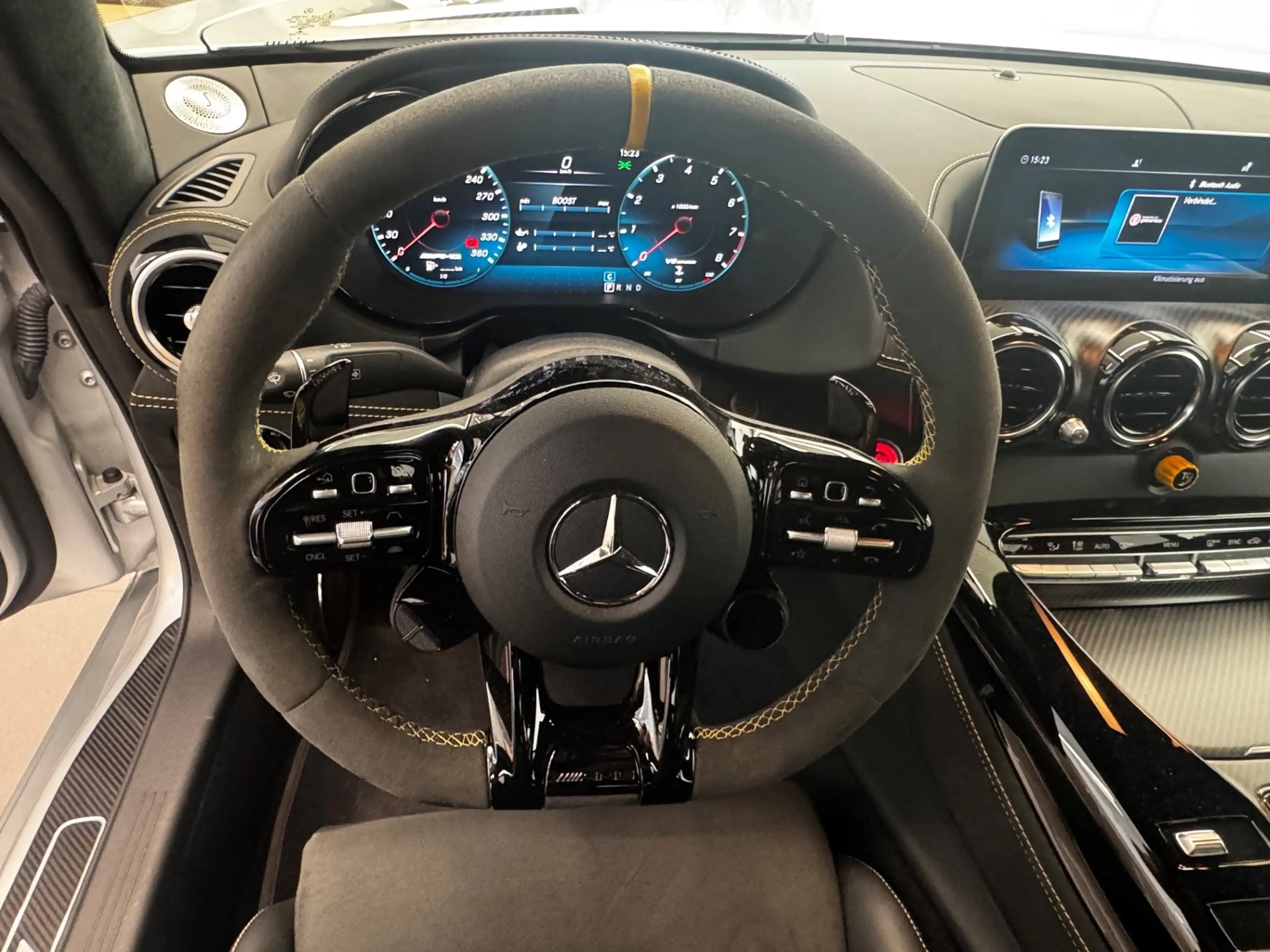 Mercedes-Benz AMG GT R — photo 15