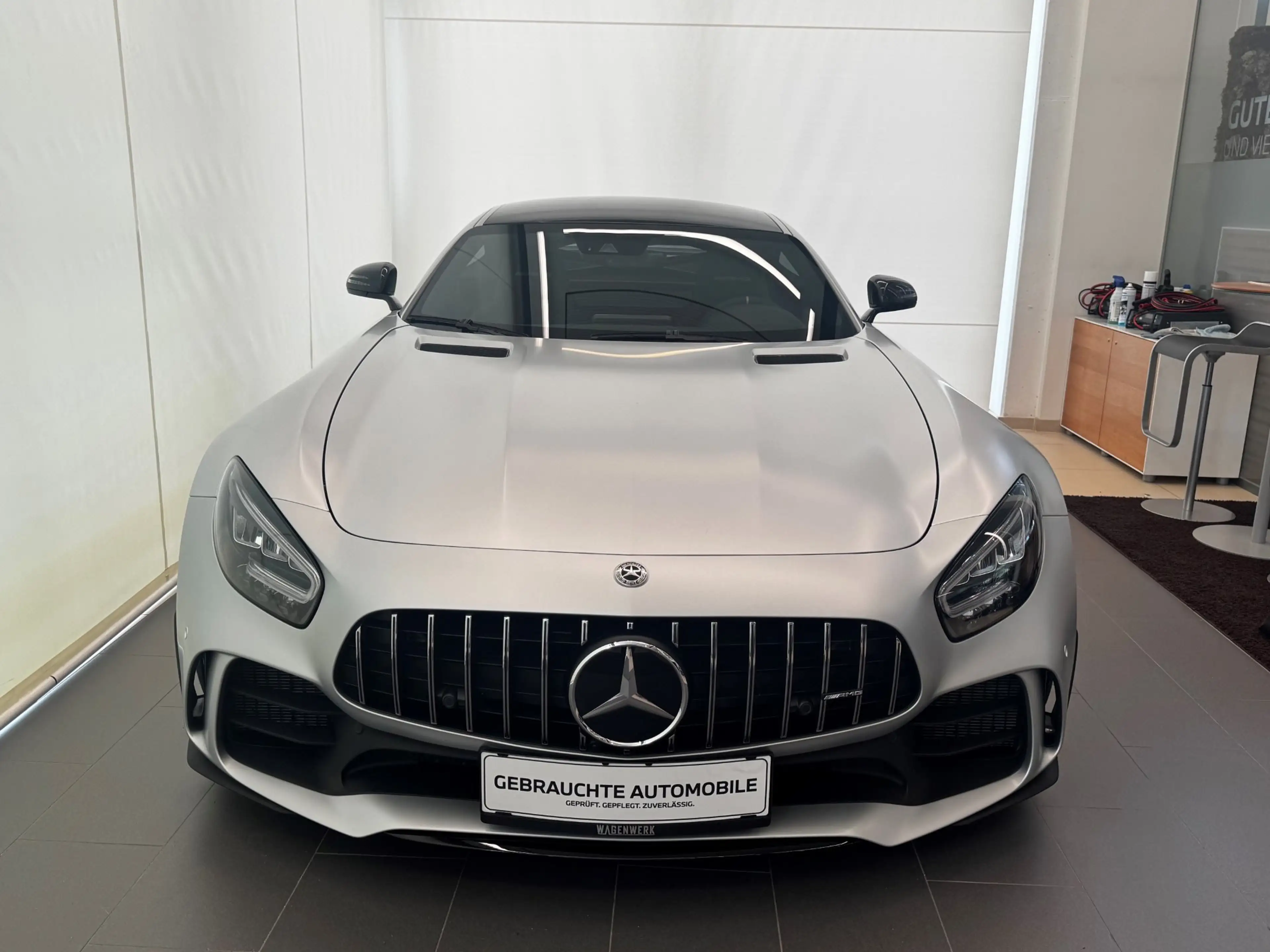 Mercedes-Benz AMG GT R — photo 10