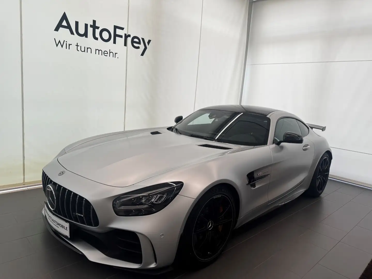 Mercedes-Benz AMG GT R Silber - 1