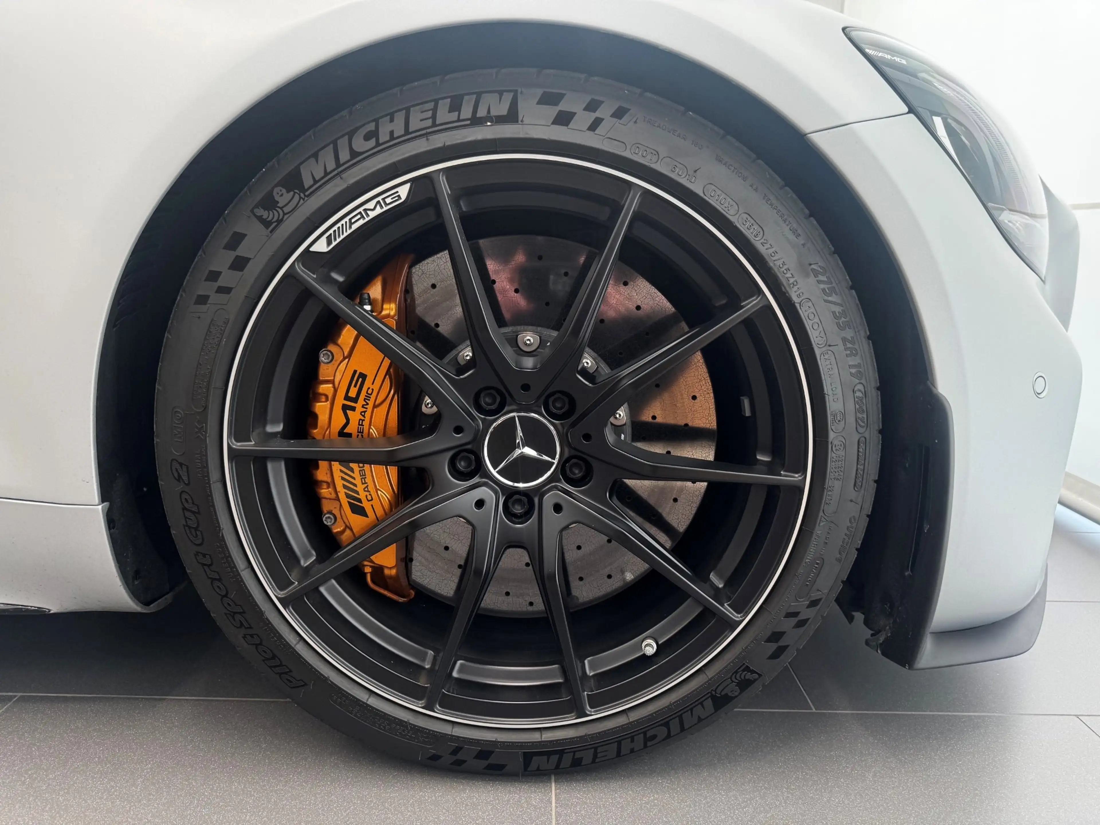 Mercedes-Benz AMG GT R — photo 6