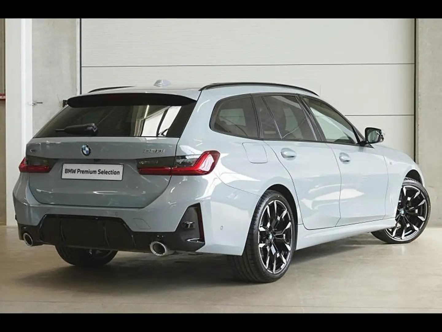 BMW 330 X-DRIVE - M SPORT - PANO-DAK Grijs - 2