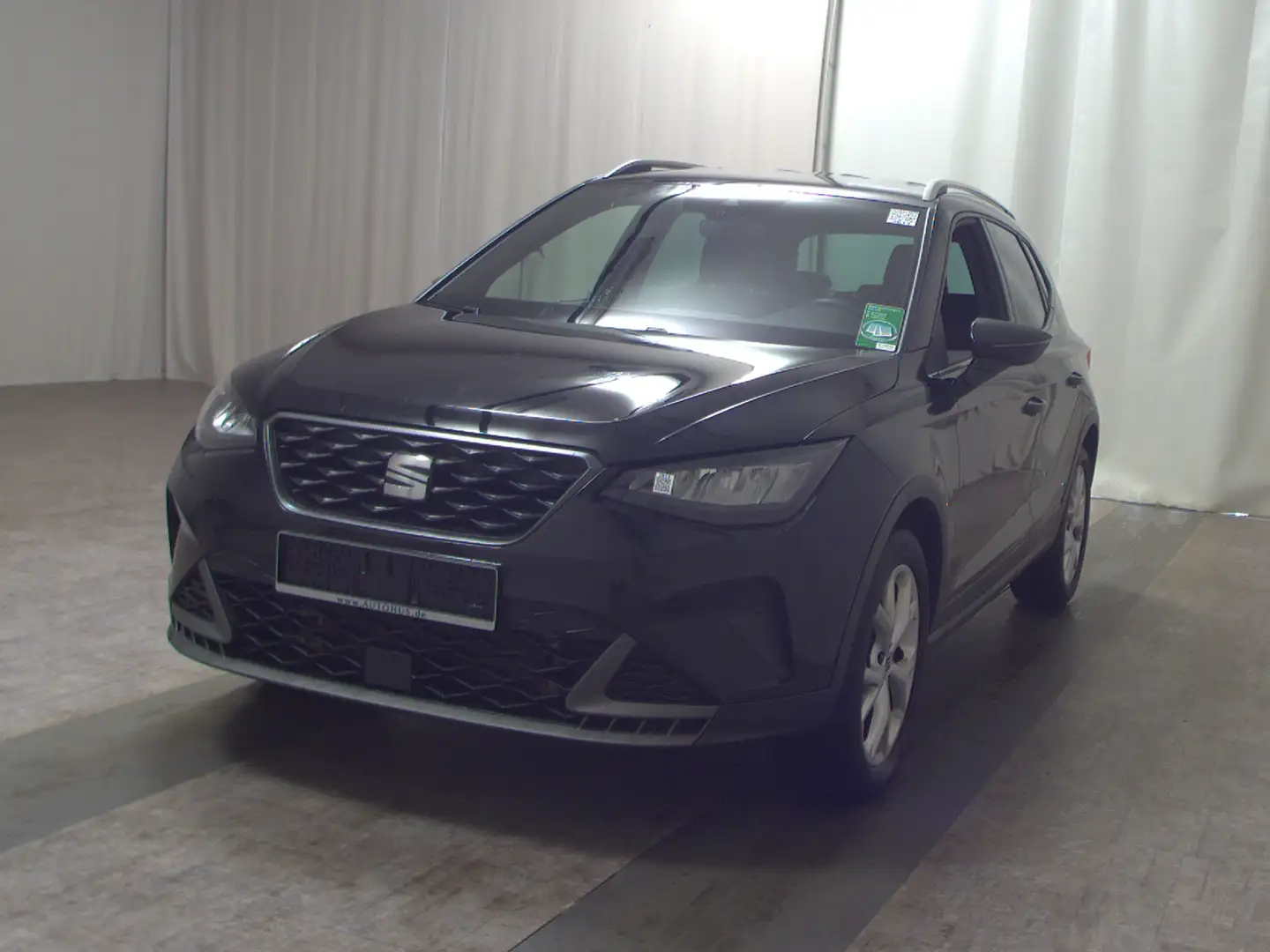 SEAT Arona 1.0 TSI FR-Line Navi LED virtual PDC Shz Schwarz - 2