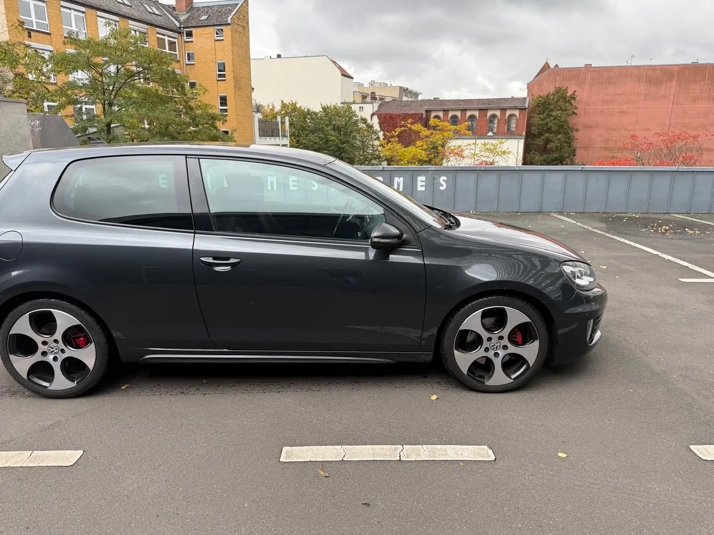 Volkswagen Golf GTI Grau - 2