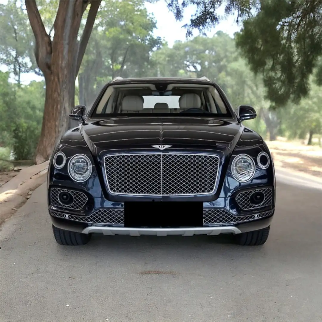 Bentley Bentayga V8 Černá - 1