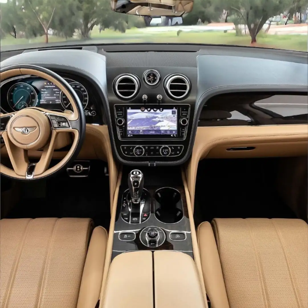 Bentley Bentayga V8 Чорний - 2