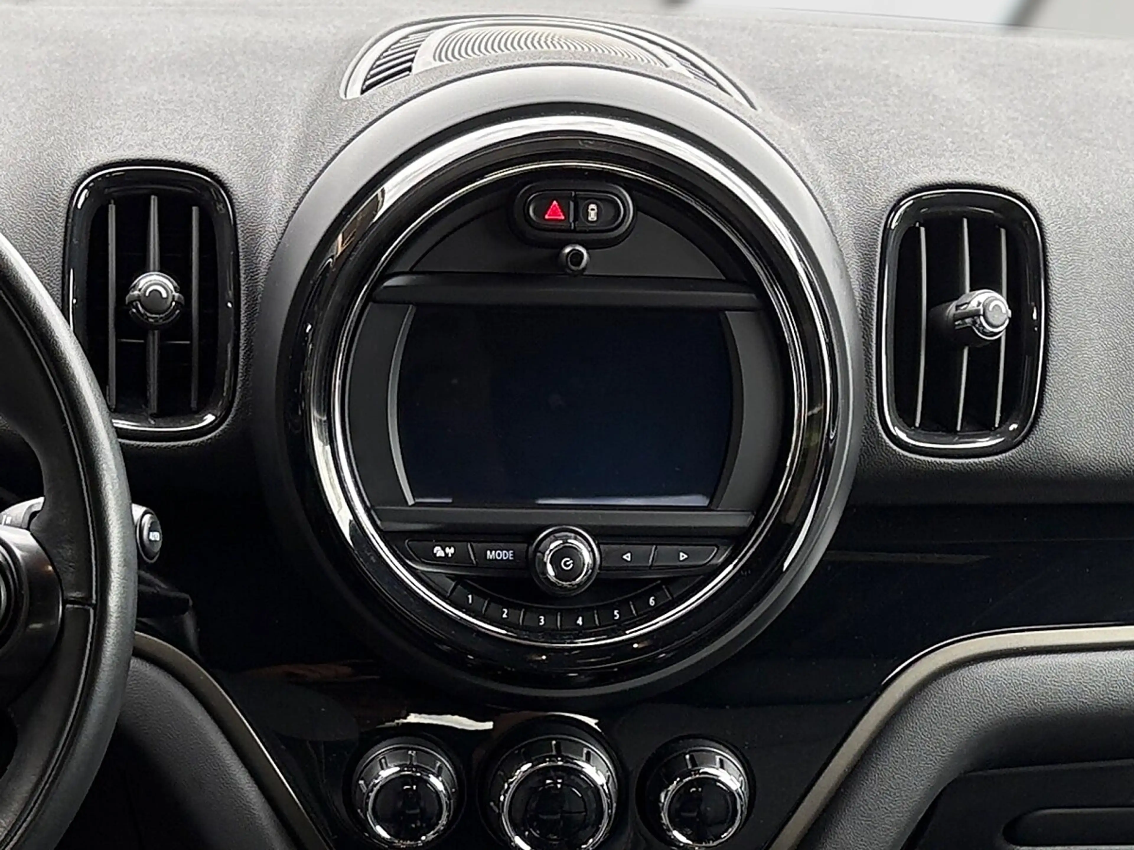MINI One Countryman MINI Countryman One — photo 14