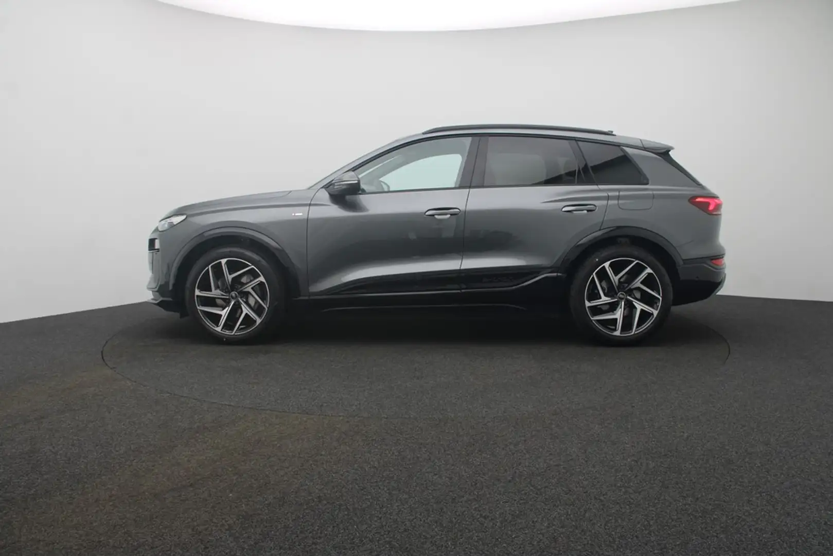 Audi Q6 SUV e-tron 185kw Pano, B&O, MMI, AHK Gris - 2