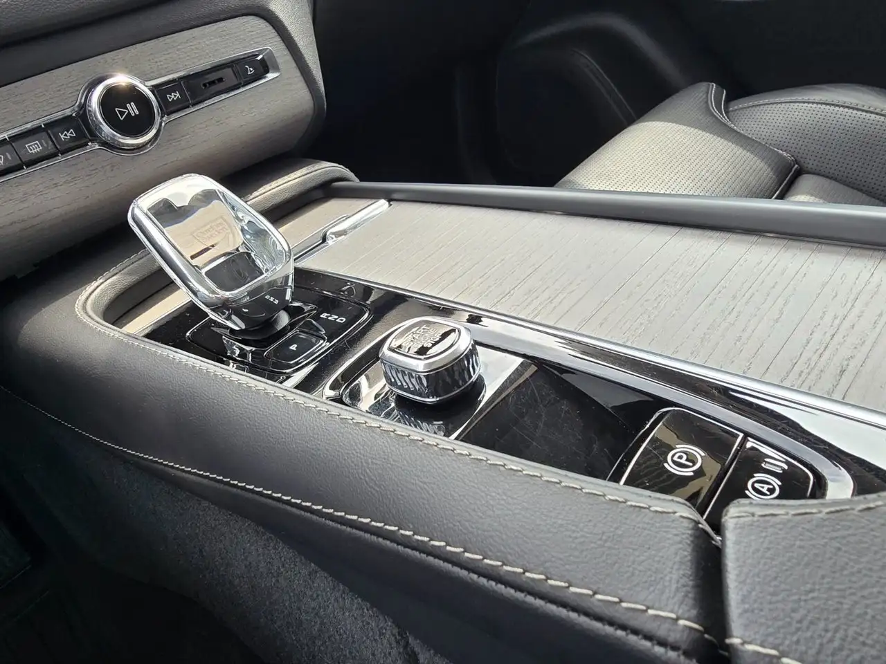 Volvo XC90 снимка Volvo XC90