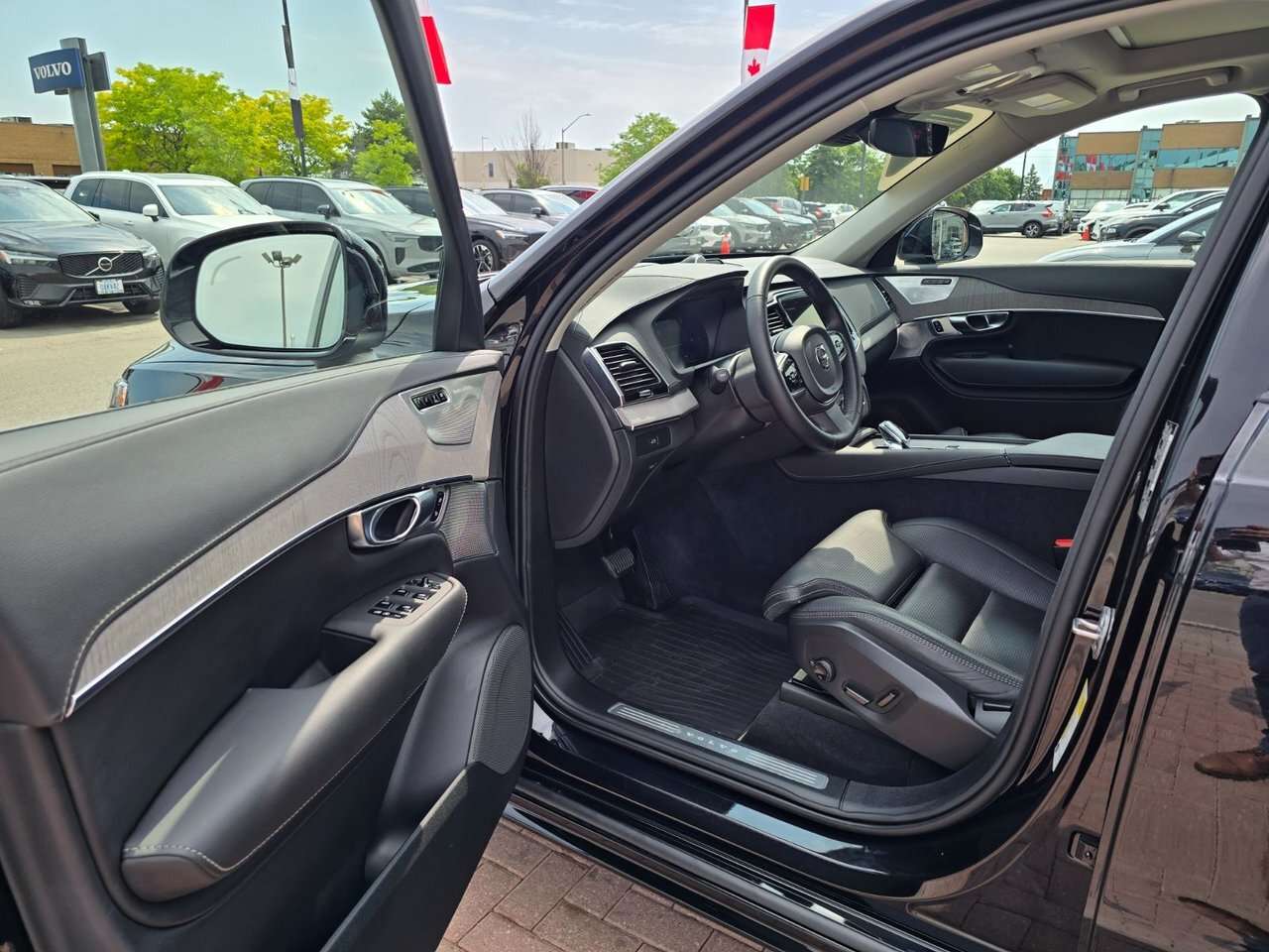 2025 Volvo XC90 UP TO *5YR/UNLIMITED KM WARRANTY... thumb 13