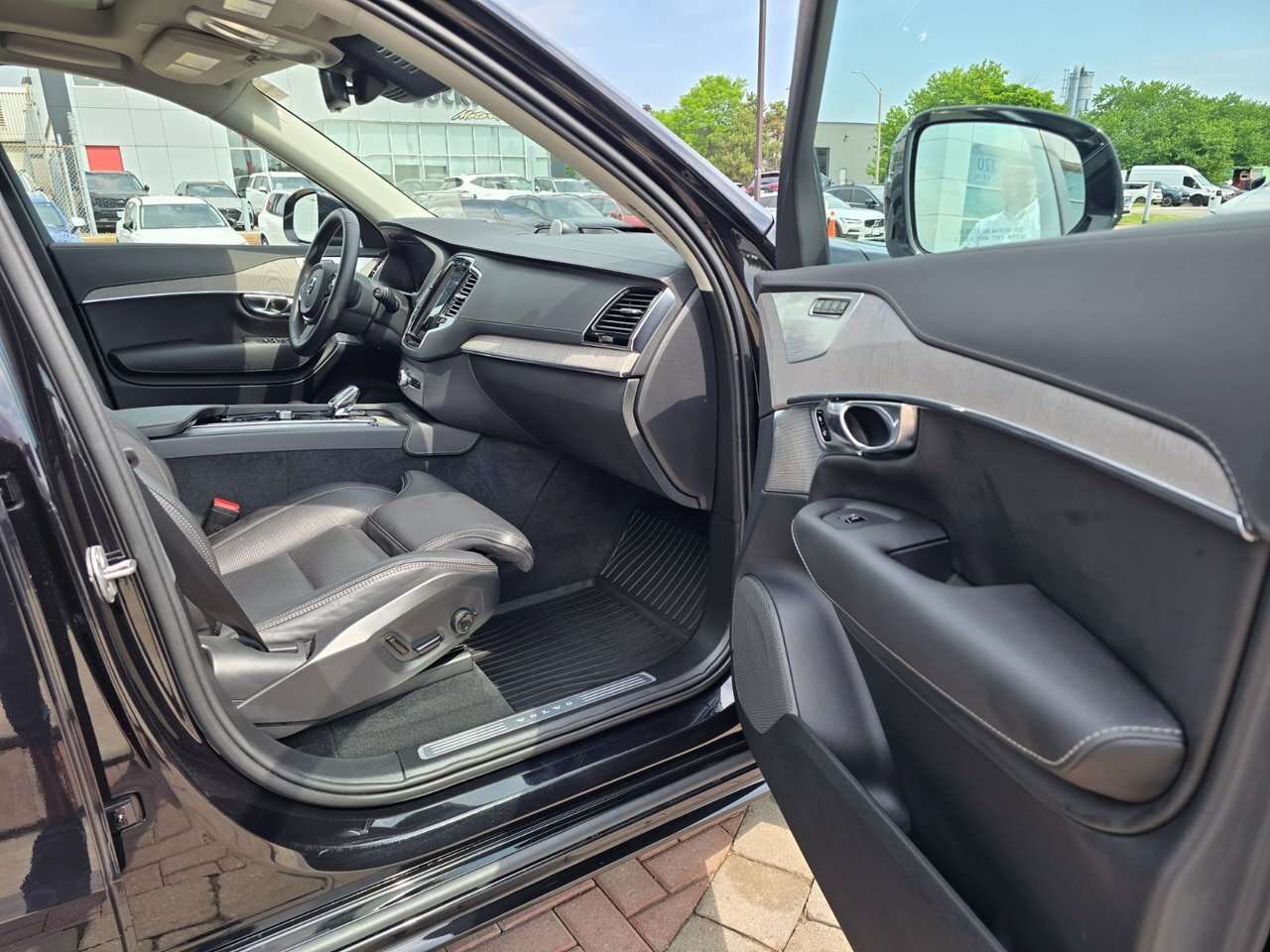 2025 Volvo XC90 UP TO *5YR/UNLIMITED KM WARRANTY... thumb 23