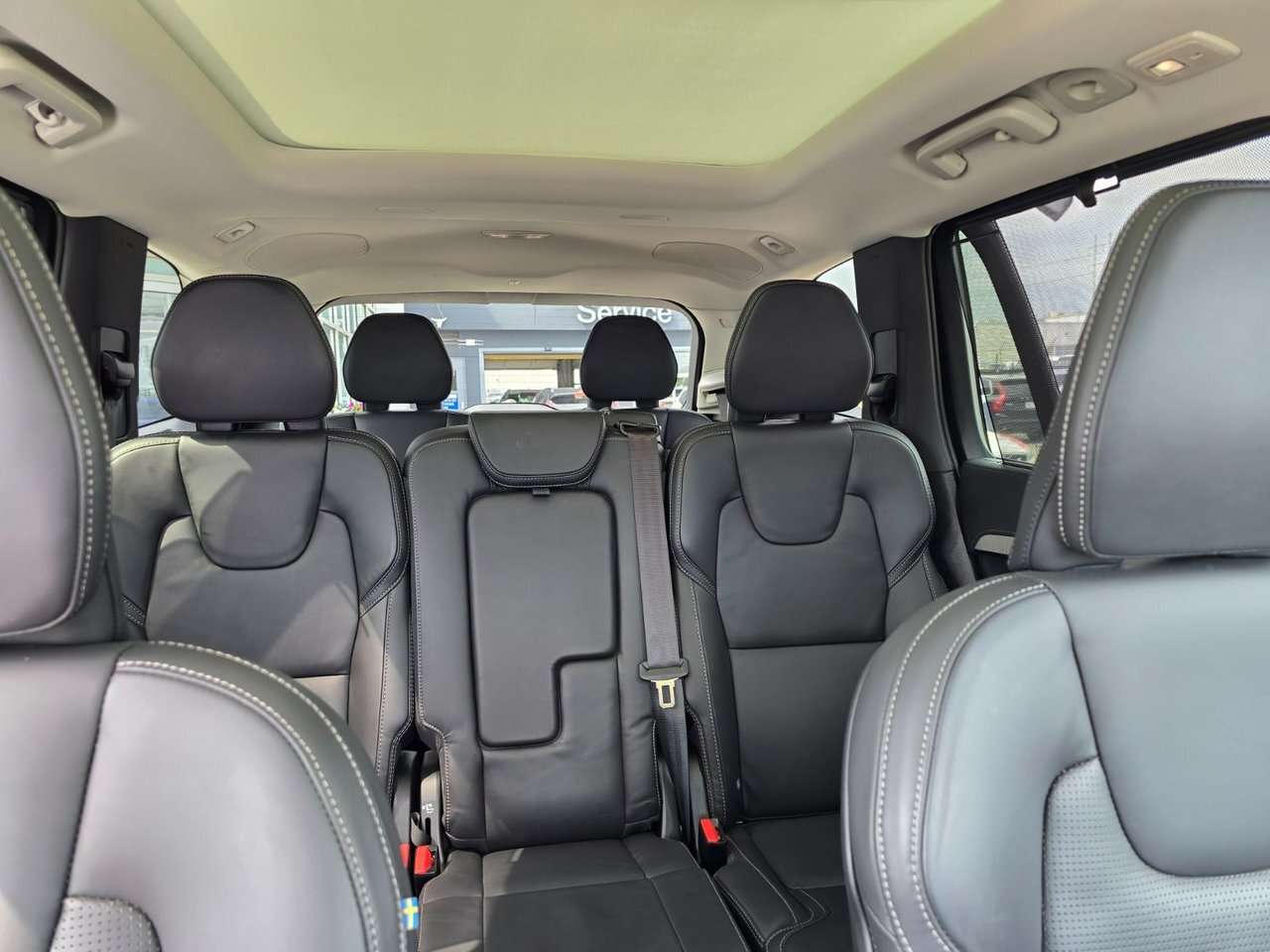 2025 Volvo XC90 UP TO *5YR/UNLIMITED KM WARRANTY... thumb 9