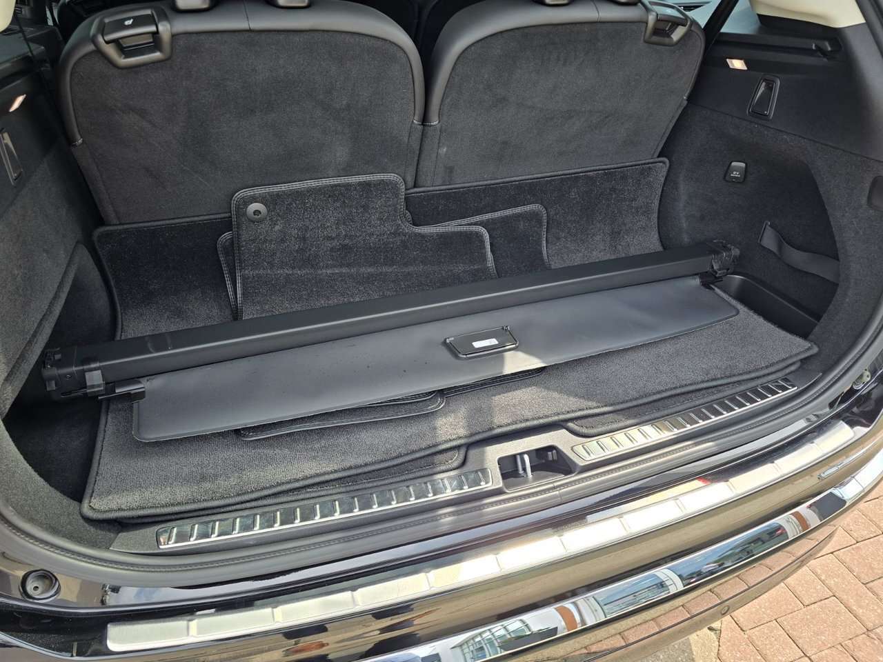 2025 Volvo XC90 UP TO *5YR/UNLIMITED KM WARRANTY... thumb 17