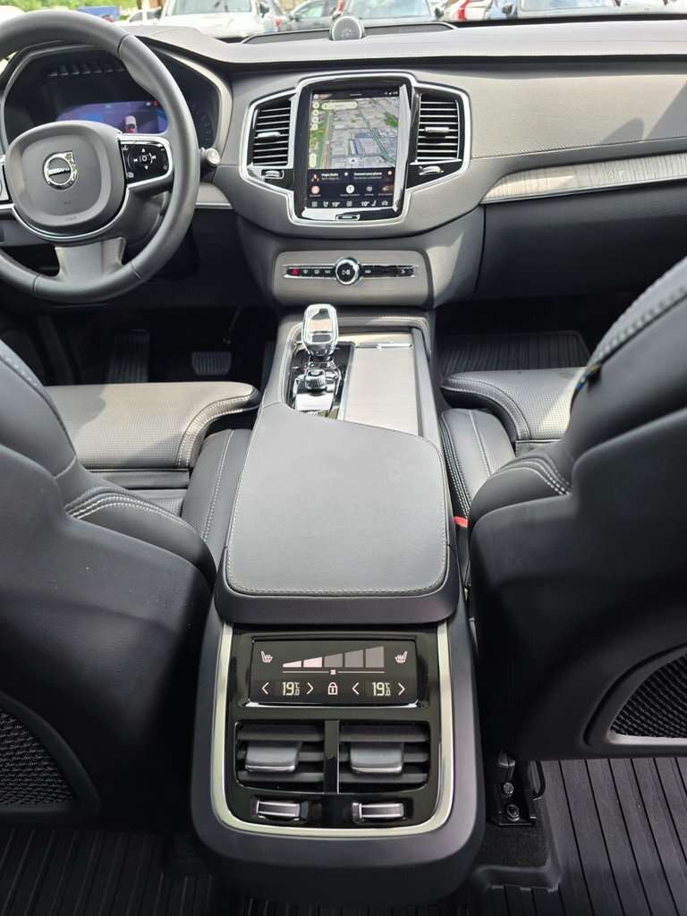 2025 Volvo XC90 UP TO *5YR/UNLIMITED KM WARRANTY... thumb 22