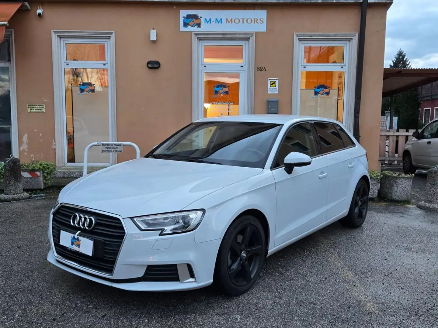 Audi A3 SPB 2.0 TDI Sport Weiß - 1