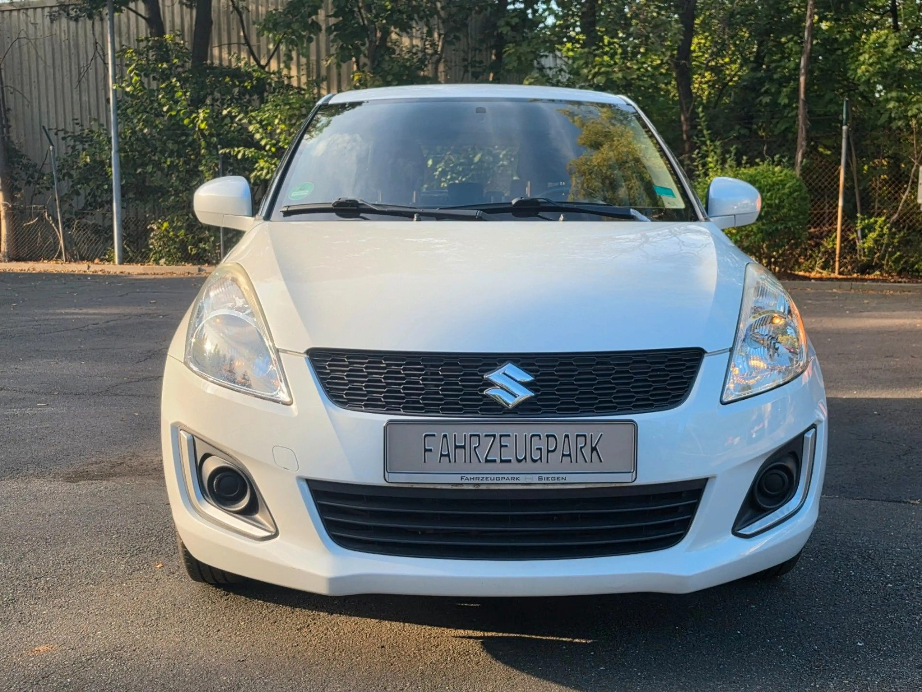 Suzuki Swift Club 4x4*SHZ*AHK* — photo 6