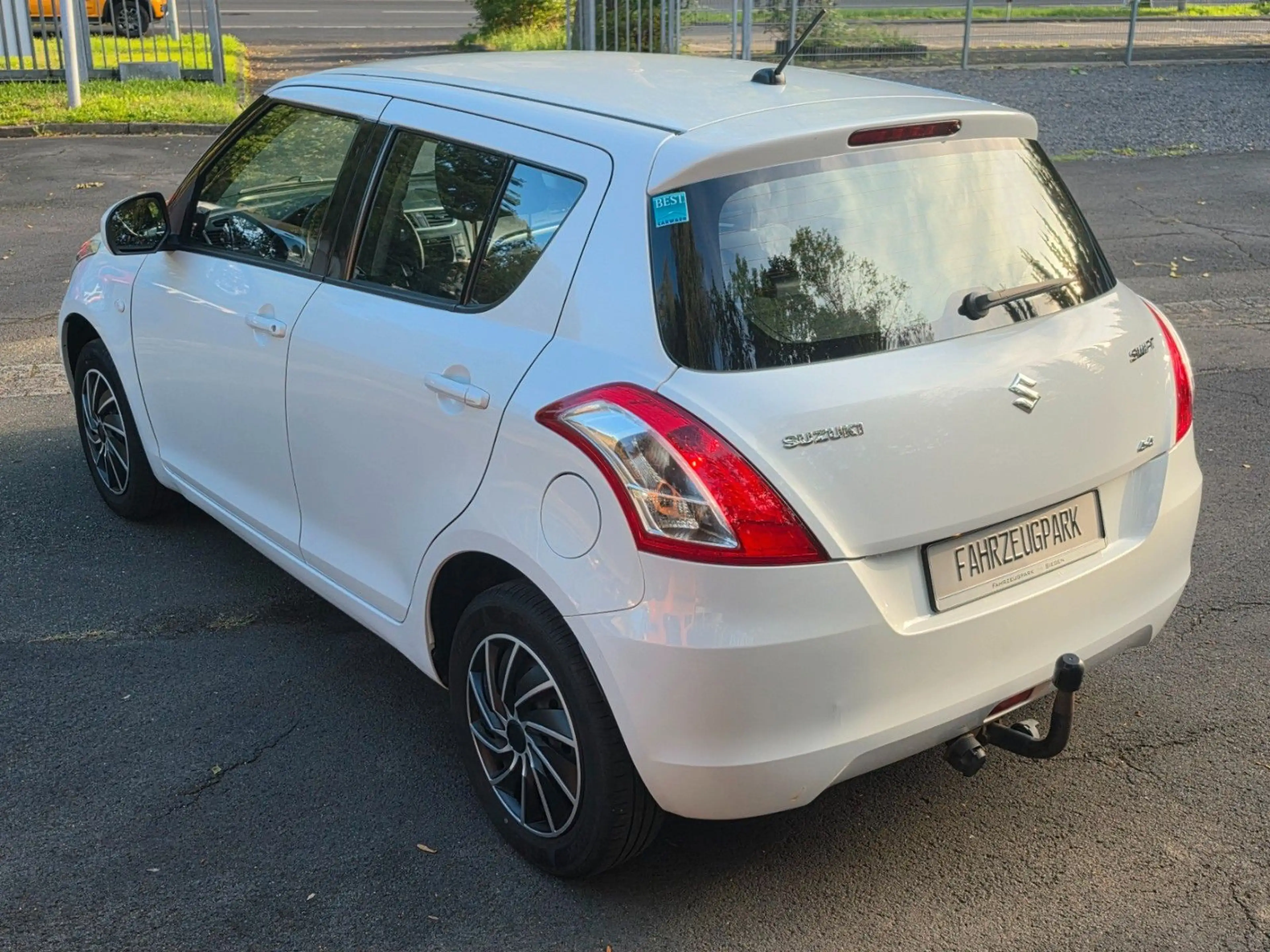Suzuki Swift Club 4x4*SHZ*AHK*