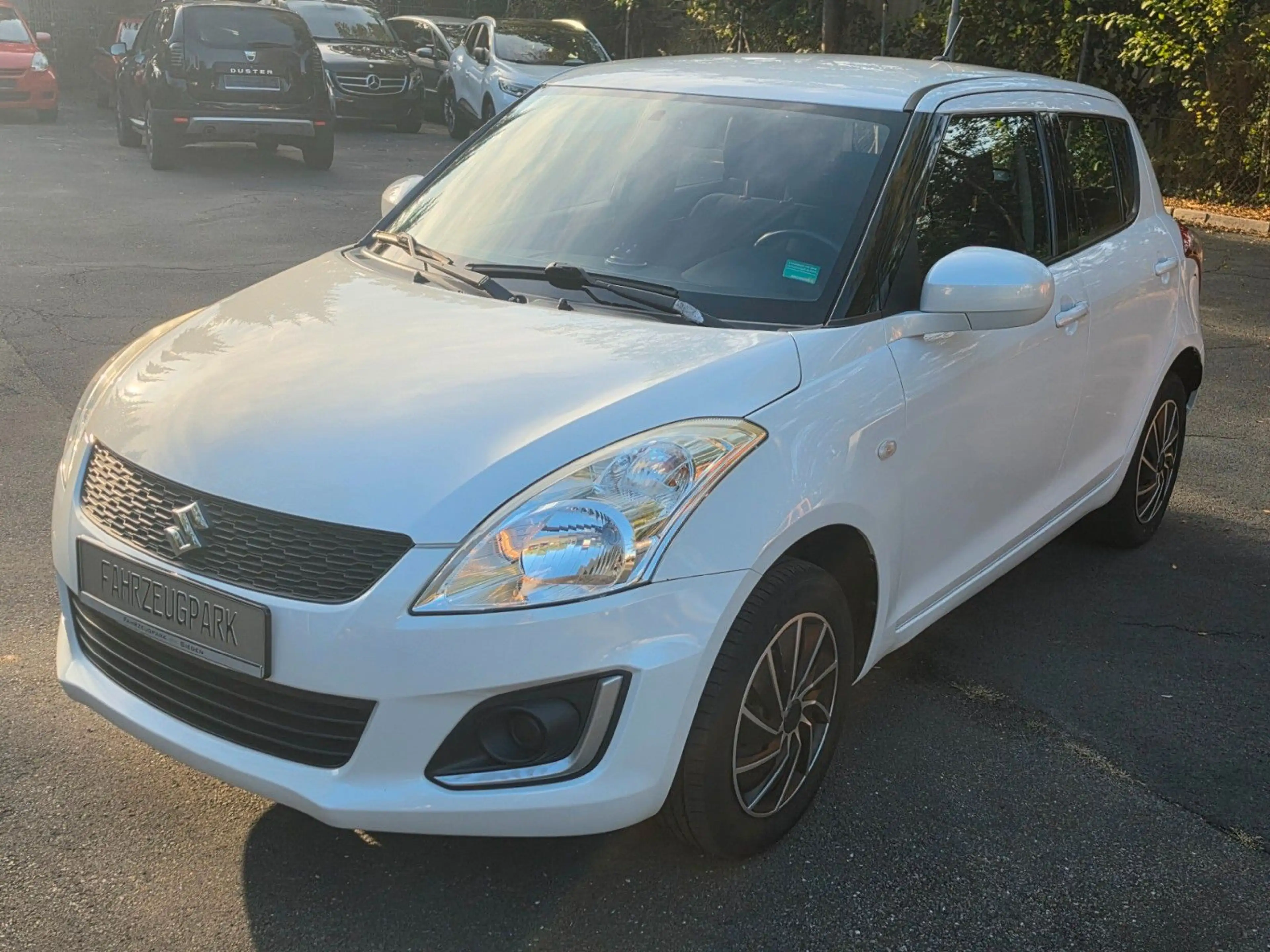 Suzuki Swift Club 4x4*SHZ*AHK* — photo 7