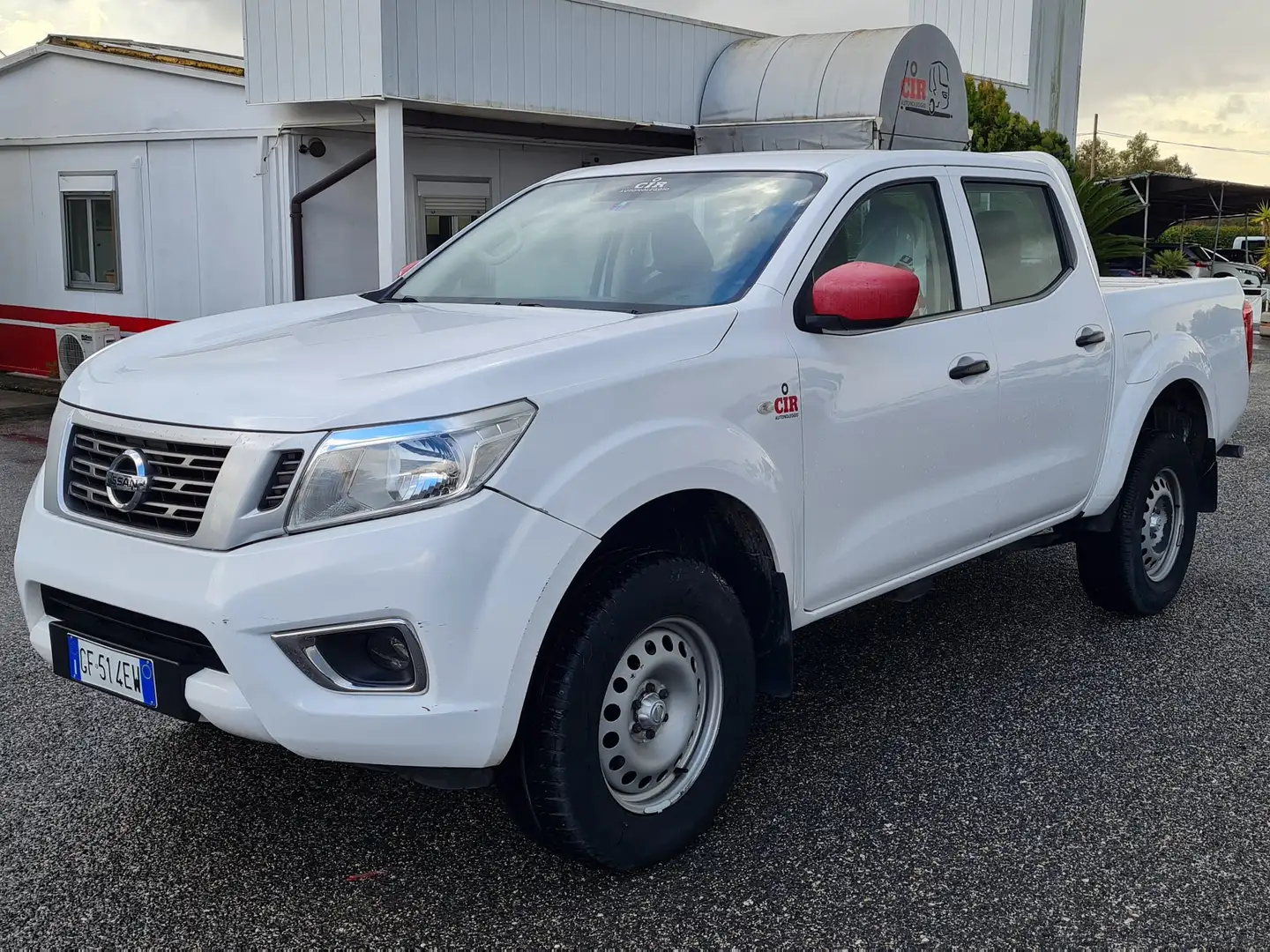 Nissan Navara Navara III 2016 2.3 dci d.cab Visia 4wd 163cv my19 Bianco - 1