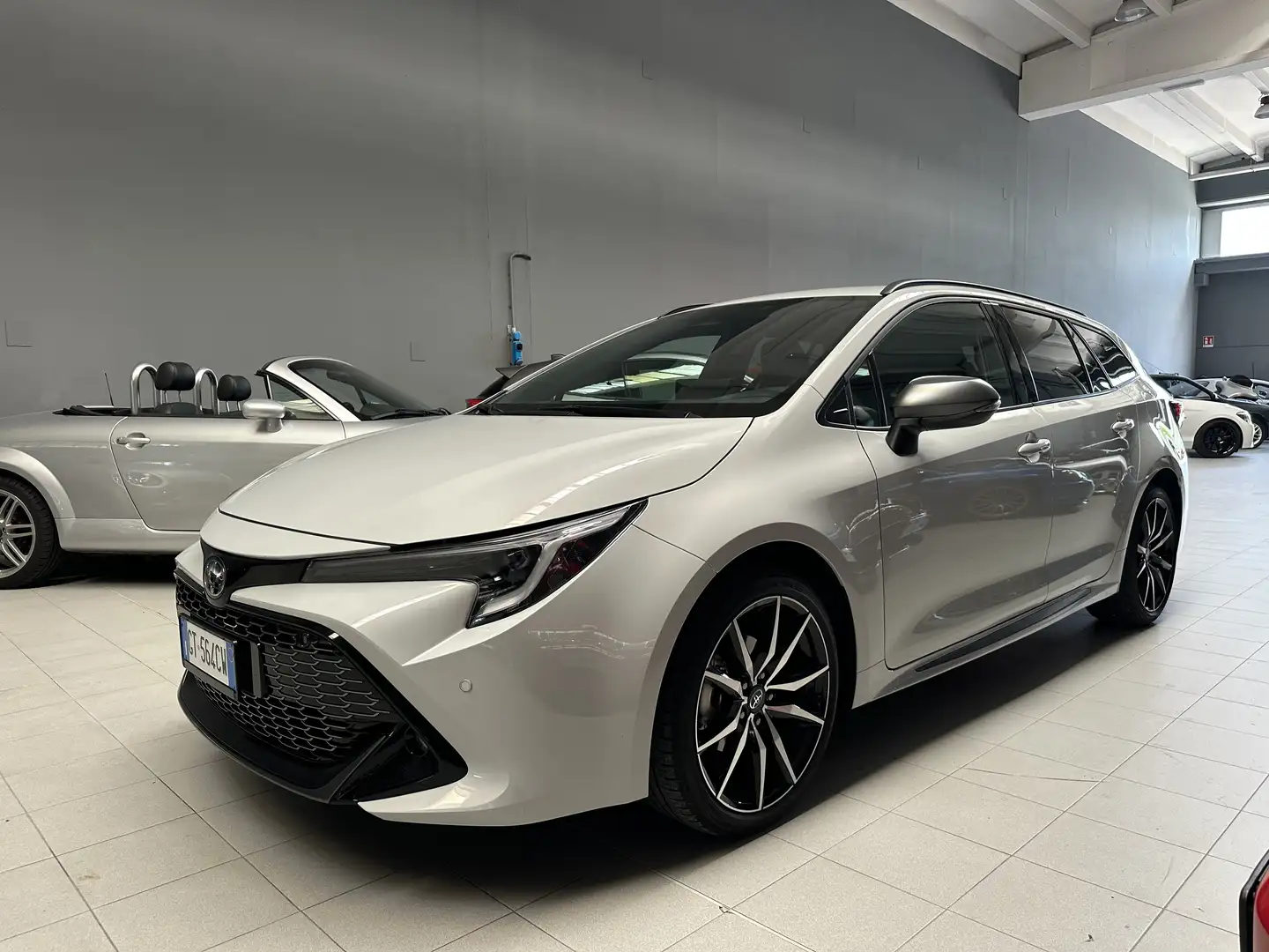 Toyota Corolla Allestimento GR Sport Bianco - 1