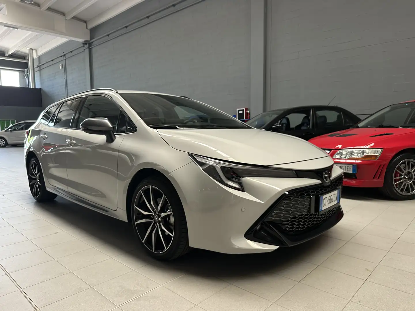 Toyota Corolla Allestimento GR Sport Bianco - 2