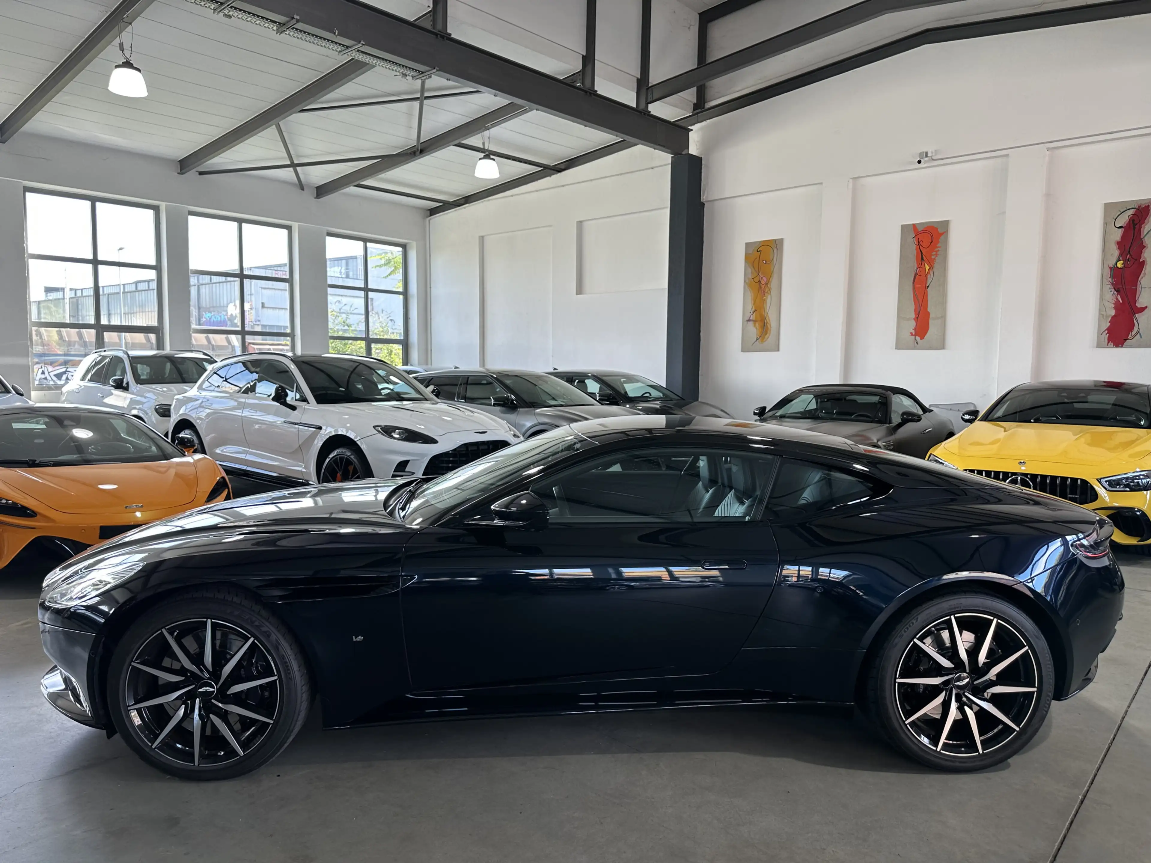 Aston Martin DB11 V12 Coupe 1.Hd U-Frei BRD Ultramarine-AML — photo 9