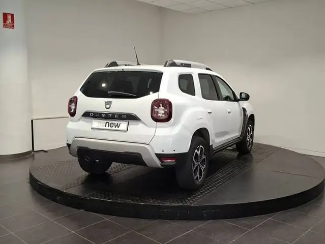 Dacia Duster view 3