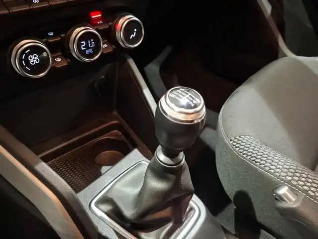 Dacia Duster view 15