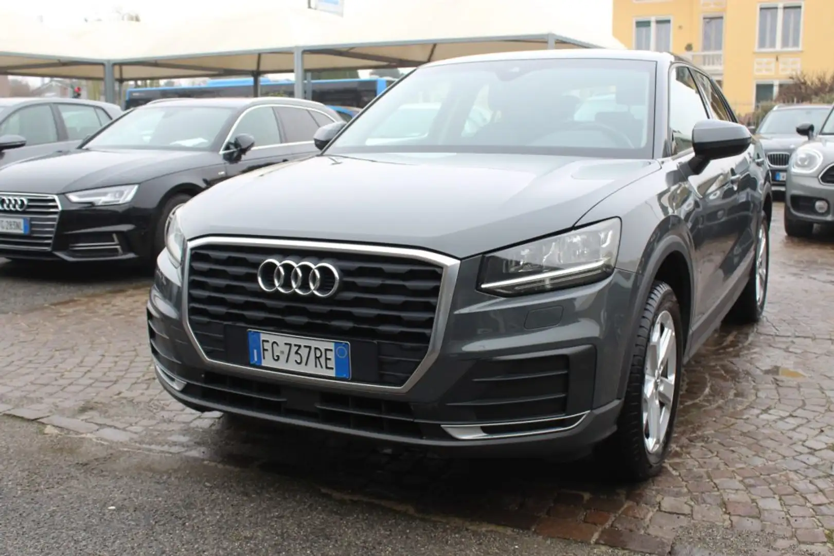 Audi Q2 1.6 TDI Business Gris - 1