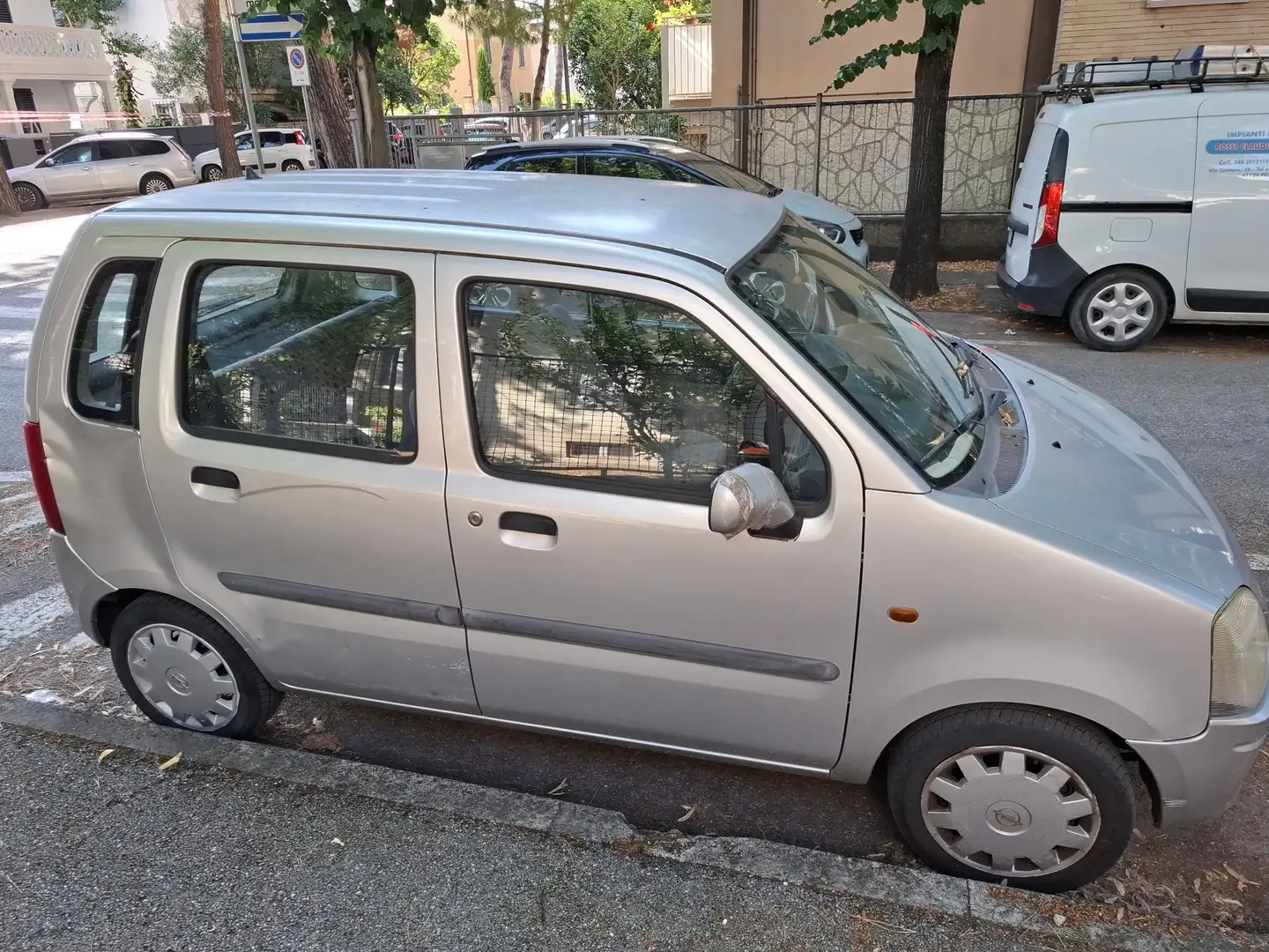 Opel Agila 1.0 12v - 2