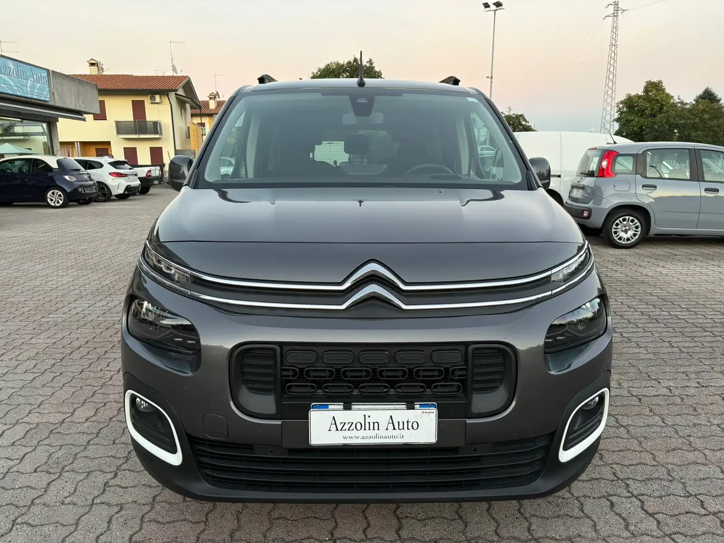 Citroen Berlingo PASSO LUNGO 1.5 HDI AUTOCARRO SI A NEOPATENTATI Gris - 2