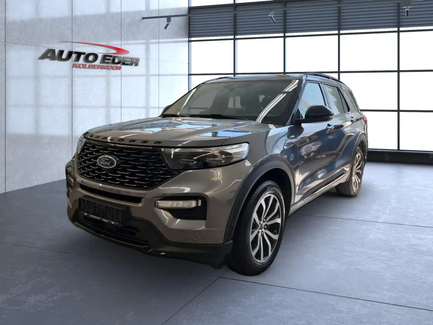 Ford Explorer ST-Line Plug-in-Hybrid 4x4 Bluetooth Navi Grau - 2