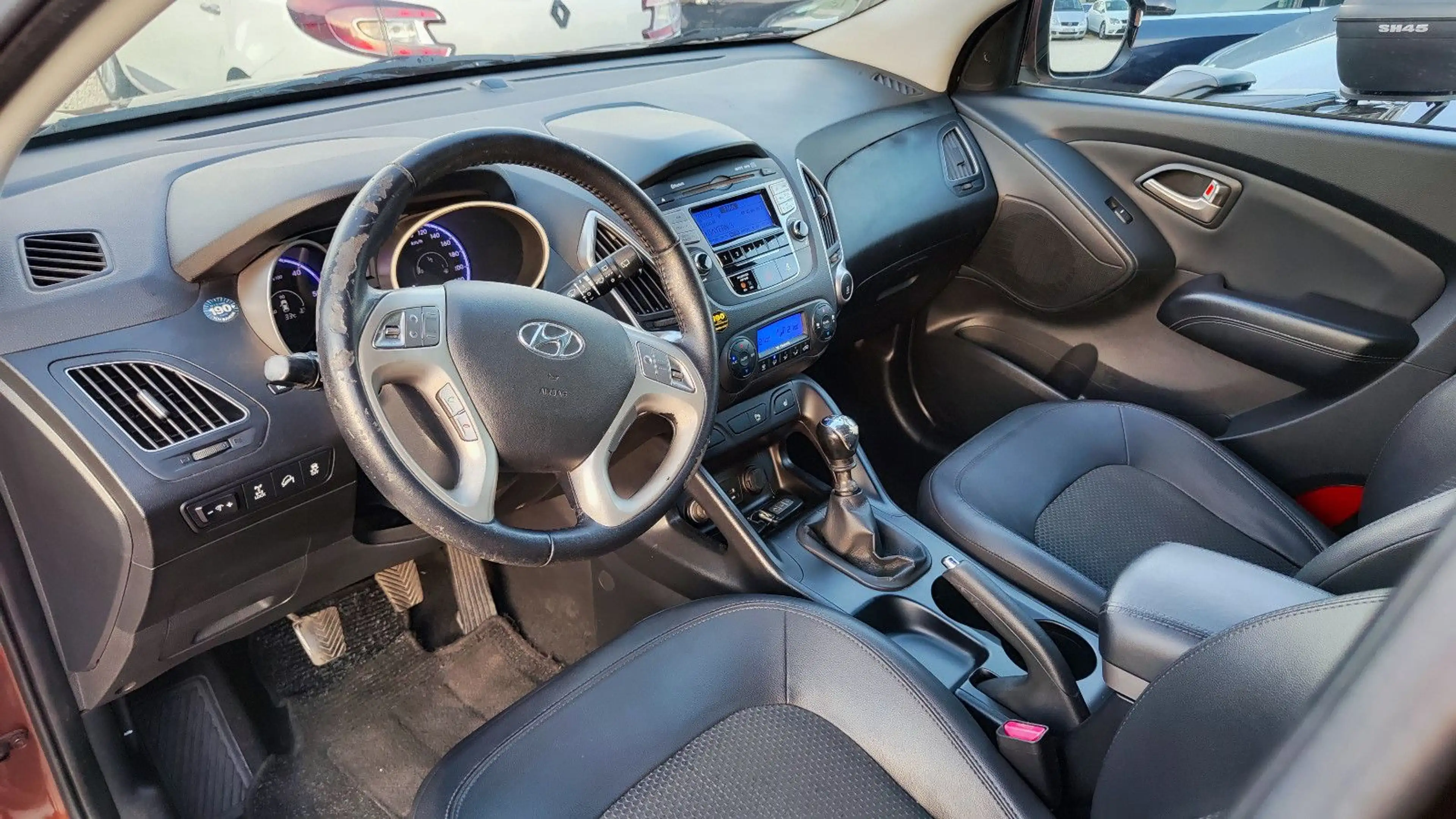 Hyundai iX35 Style AWD 4x4 Leder* AHK* 4x Sitzheizung* — photo 22