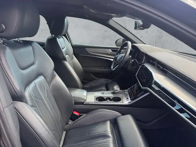 Audi A6 view 13