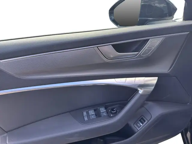 Audi A6 view 15